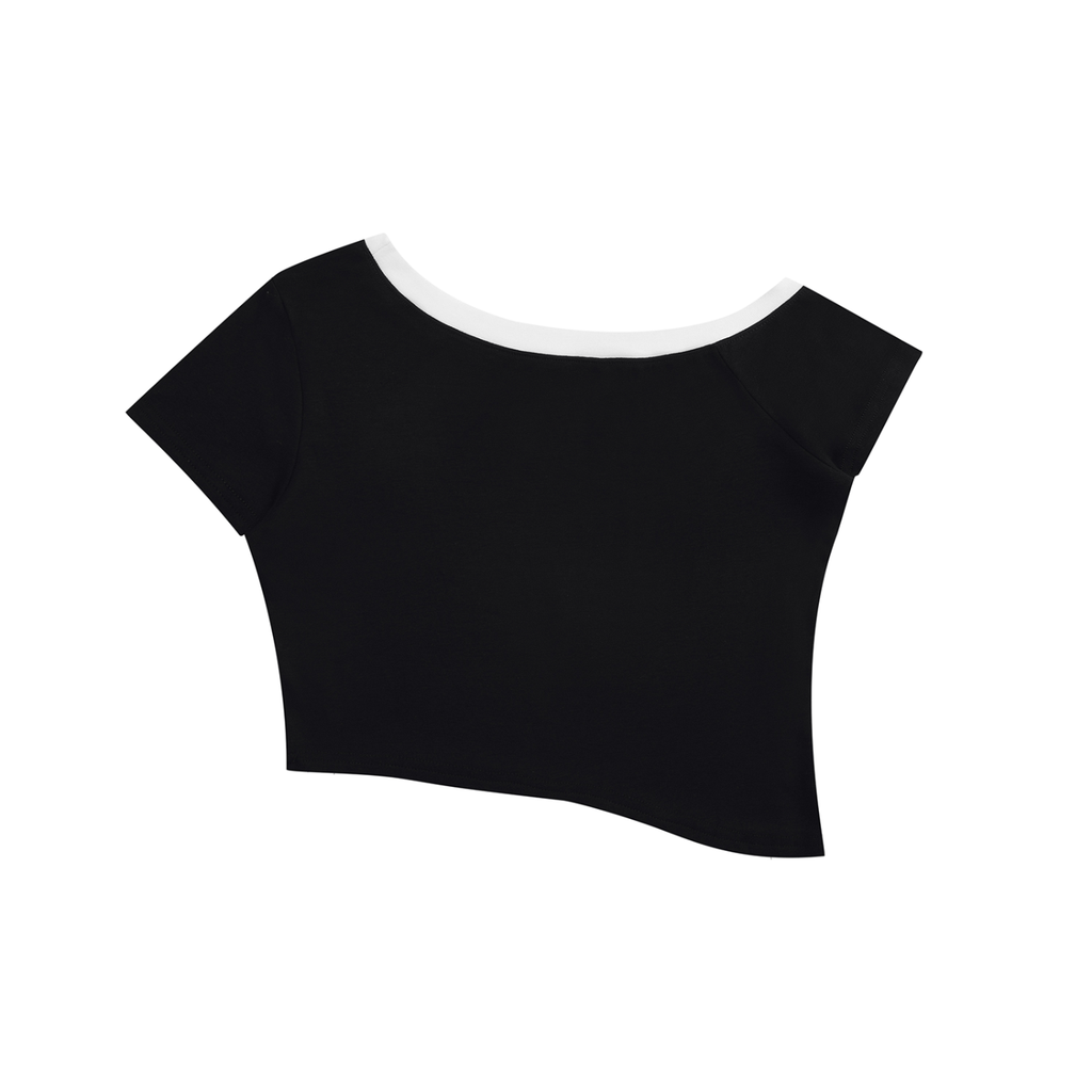 Night Crawlers Women’s off-the-shoulder tee “The Other”